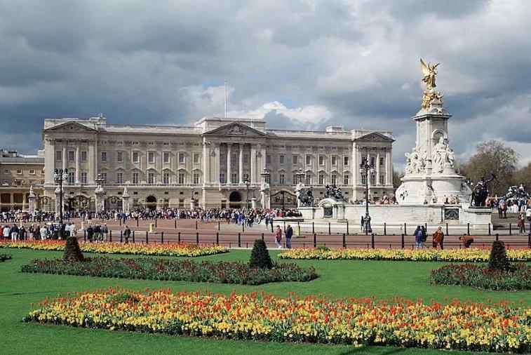 Апартаменты Victoria Style Flat Near Victoria Station Лондон Экстерьер фото